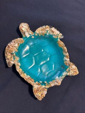 Handmade Teal Turtle Accent Bowl with Shell-Style Trim